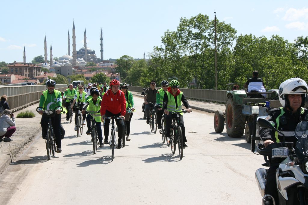 Yeşilay Bisiklet Turu’na yoğun katılım | Edirne Ahval Gazetesi IMG 0950 | Edirne Ahval Gazetesi