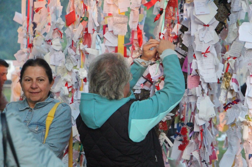 Kakava’nın dilekleri Tunca Nehri’ne bırakıldı | Edirne Ahval Gazetesi WhatsApp Image 2024 05 06 at 08.34.31 1 | Edirne Ahval Gazetesi