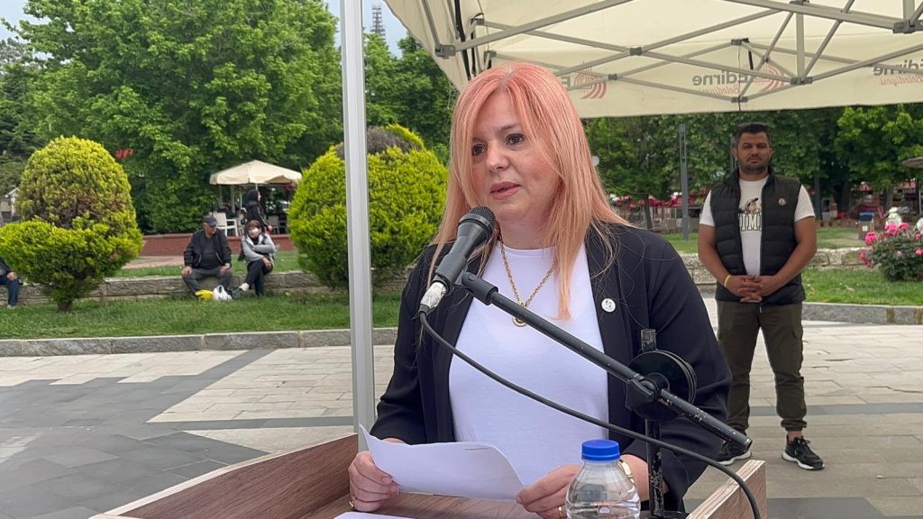 Anneler Günü Edirne’de kutlandı | Edirne Ahval Gazetesi WhatsApp Image 2024 05 12 at 15.19.37 3 | Edirne Ahval Gazetesi