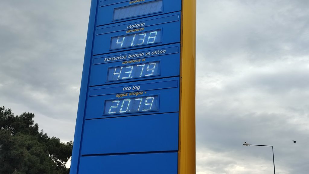 Akaryakıtta farklılaştırılmış ürünlere sabit fiyat | Edirne Ahval Gazetesi WhatsApp Image 2024 05 15 at 11.16.52 2 | Edirne Ahval Gazetesi