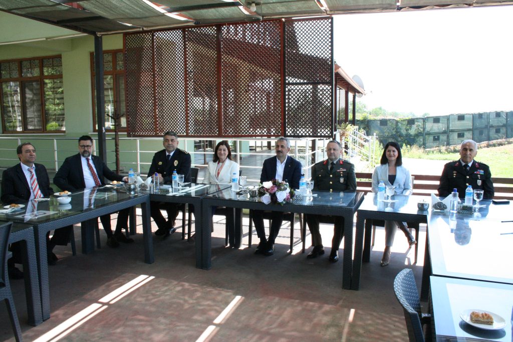 Protokolden bayram ziyaretleri | Edirne Ahval Gazetesi IMG 3525 | Edirne Ahval Gazetesi