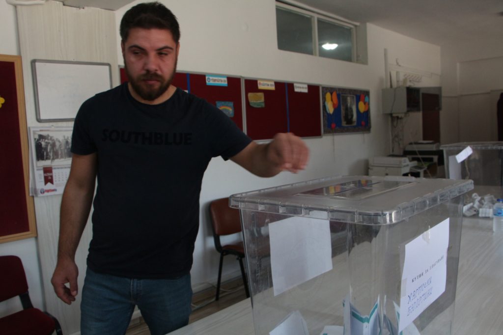 Çifte vatandaşlar sandık başında | Edirne Ahval Gazetesi WhatsApp Image 2024 06 09 at 12.05.53 1 | Edirne Ahval Gazetesi