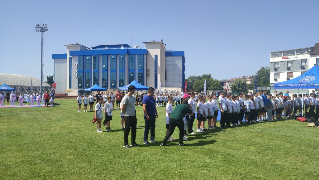Yaz spor okulu açıldı | Edirne Ahval Gazetesi WhatsApp Image 2024 06 27 at 13.22.24 1 | Edirne Ahval Gazetesi