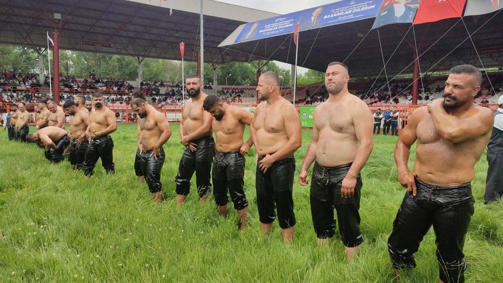 Ön elemenin başpehlivanları dualı çayırda! | Edirne Ahval Gazetesi WhatsApp Image 2024 07 04 at 15.54.03 3 | Edirne Ahval Gazetesi