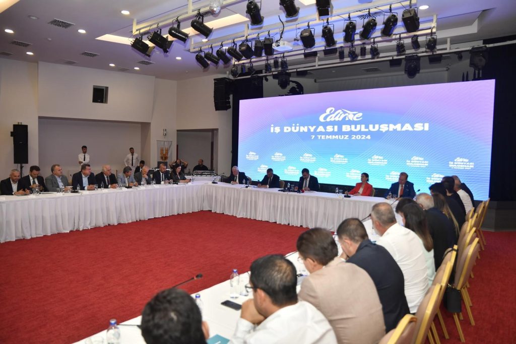 Cumhurbaşkanı Yardımcısı Yılmaz iş insanlarıyla biraraya geldi | Edirne Ahval Gazetesi WhatsApp Image 2024 07 07 at 18.26.13 1 | Edirne Ahval Gazetesi