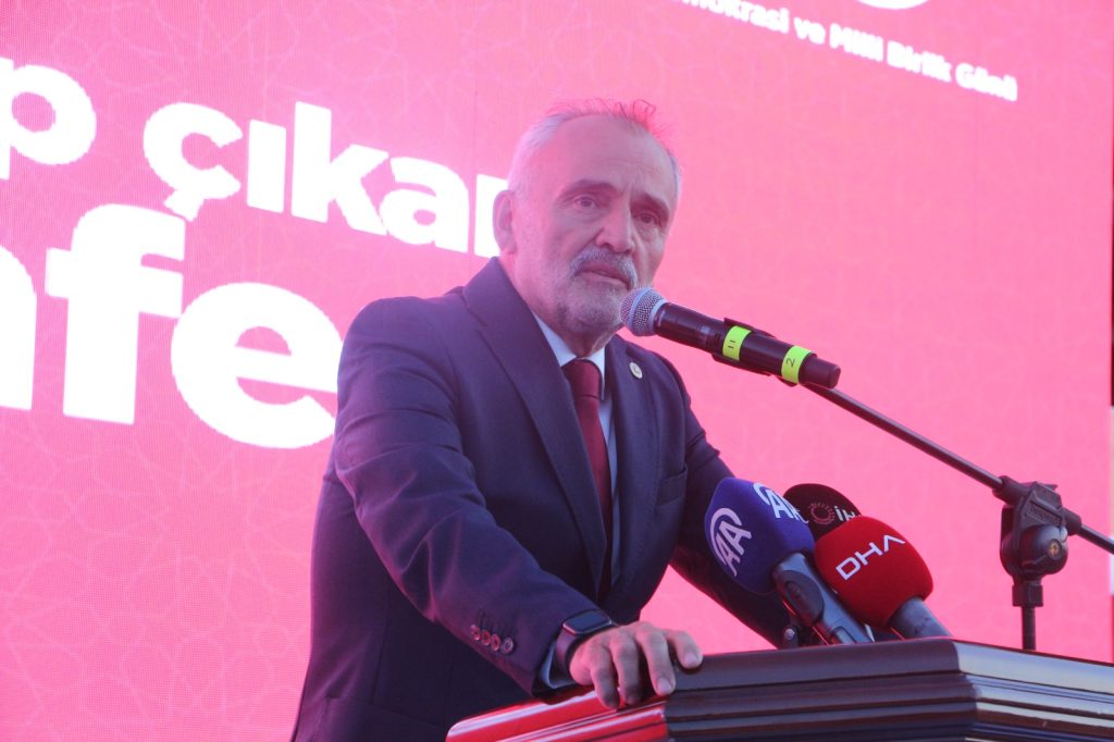 Demokrasi nöbetinin 8’inci yılı | Edirne Ahval Gazetesi WhatsApp Image 2024 07 15 at 21.35.33 2 | Edirne Ahval Gazetesi