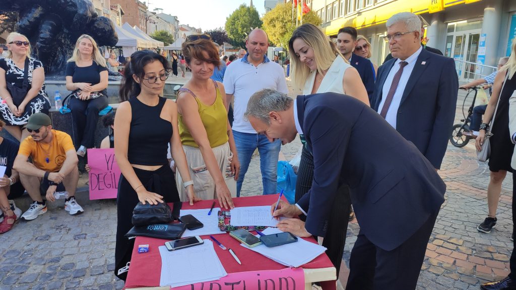 Özçağdaş’tan eyleme destek | Edirne Ahval Gazetesi WhatsApp Image 2024 08 14 at 16.28.50 2 | Edirne Ahval Gazetesi