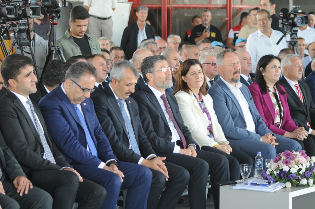 Bakan Yumaklı; ‘Çeltikte 980 bin ton rekolte bekliyoruz’ | Edirne Ahval Gazetesi DSC 4172 | Edirne Ahval Gazetesi