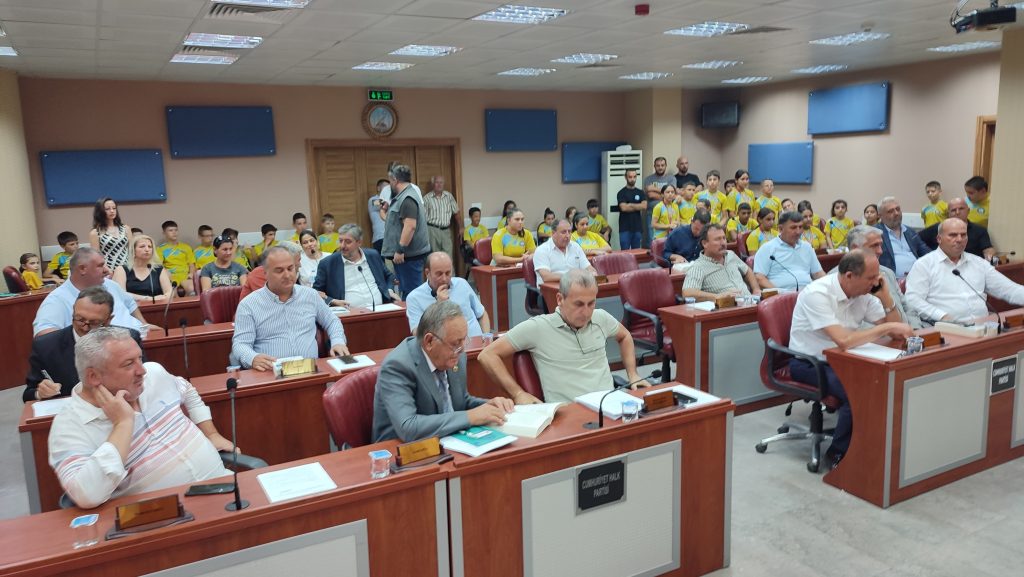 Özel İdare’nin sporcuları başarılarıyla mecliste | Edirne Ahval Gazetesi WhatsApp Image 2024 09 04 at 15.31.38 2 | Edirne Ahval Gazetesi