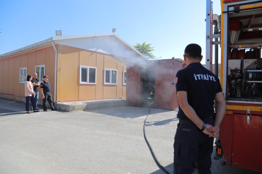 Gencan Akın'dan İtfaiye Müdürlüğü'ne ziyaret | Edirne Ahval Gazetesi vyCmwSW7H9GFyiiCVzgZq0wVM7r6qT7z5jStRZ9F | Edirne Ahval Gazetesi