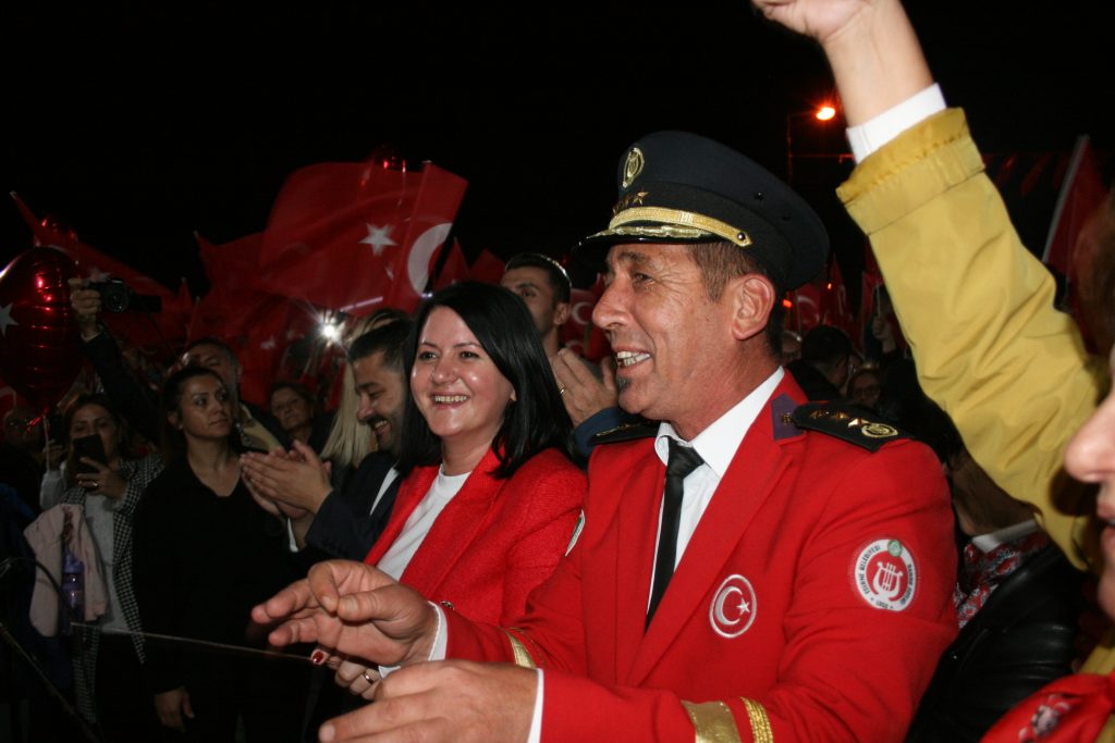 Cadde, cumhuriyet coşkusuyla doldu taştı | Edirne Ahval Gazetesi IMG 5368 | Edirne Ahval Gazetesi