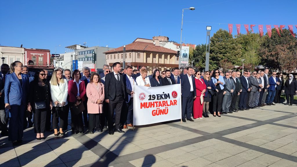 Demokrasinin temel taşı muhtarların günü! | Edirne Ahval Gazetesi WhatsApp Image 2024 10 19 at 15.22.11 | Edirne Ahval Gazetesi