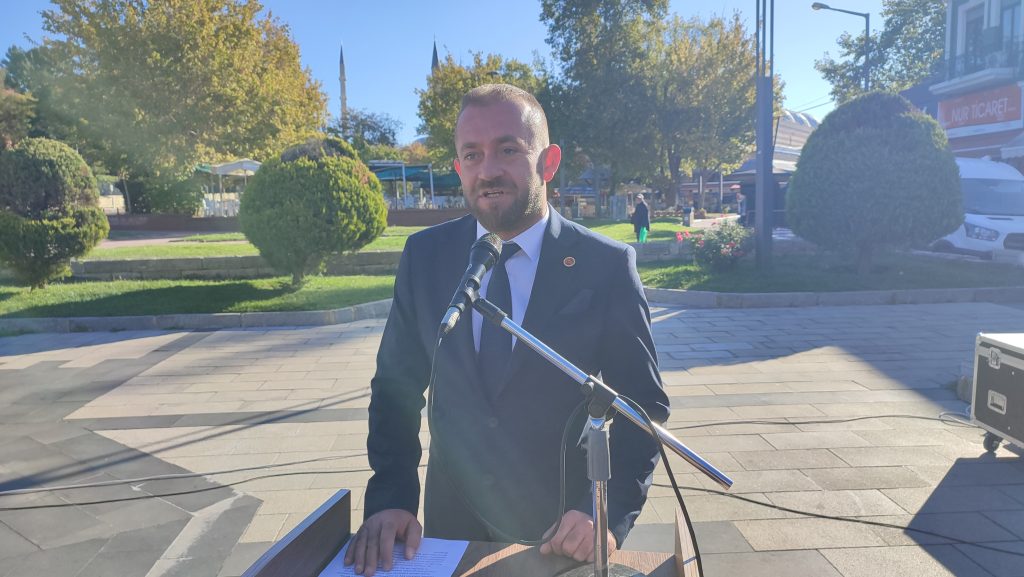 Demokrasinin temel taşı muhtarların günü! | Edirne Ahval Gazetesi WhatsApp Image 2024 10 19 at 15.22.12 | Edirne Ahval Gazetesi