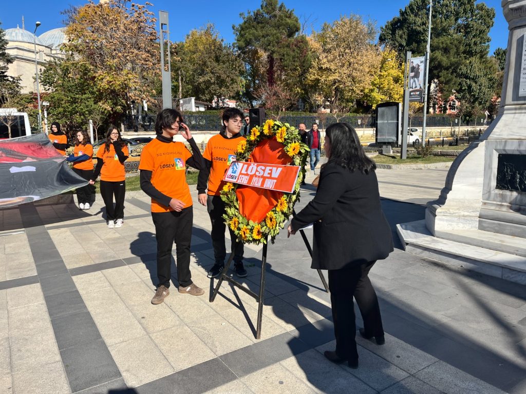 LÖSEV’den farkındalık yürüyüşü | Edirne Ahval Gazetesi WhatsApp Image 2024 11 05 at 16.25.13 4 | Edirne Ahval Gazetesi