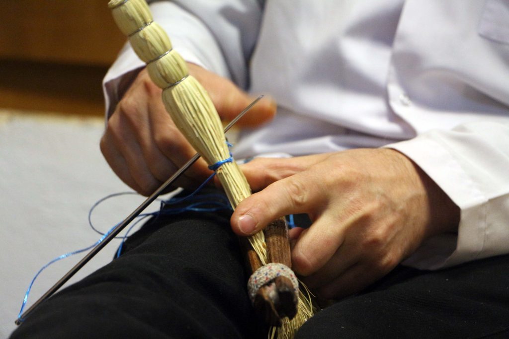 Aynalı süpürge 'tarihe karışmasın' istiyorlar | Edirne Ahval Gazetesi 2 8 | Edirne Ahval Gazetesi