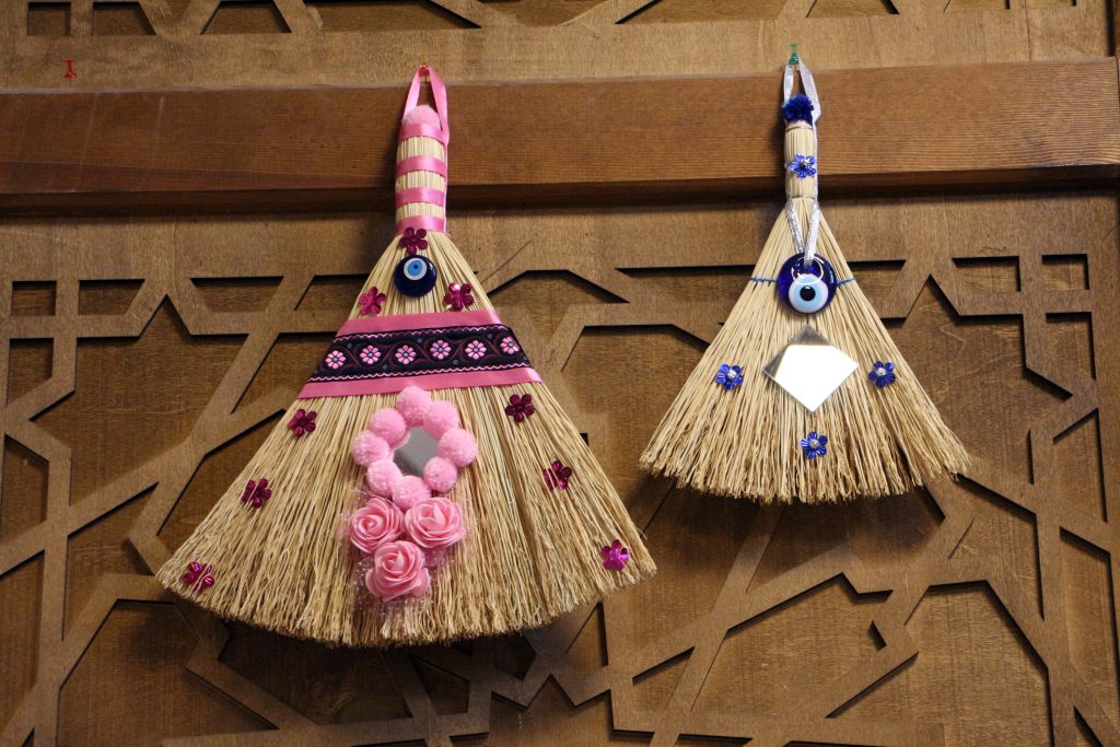 Aynalı süpürge 'tarihe karışmasın' istiyorlar | Edirne Ahval Gazetesi 6 6 | Edirne Ahval Gazetesi