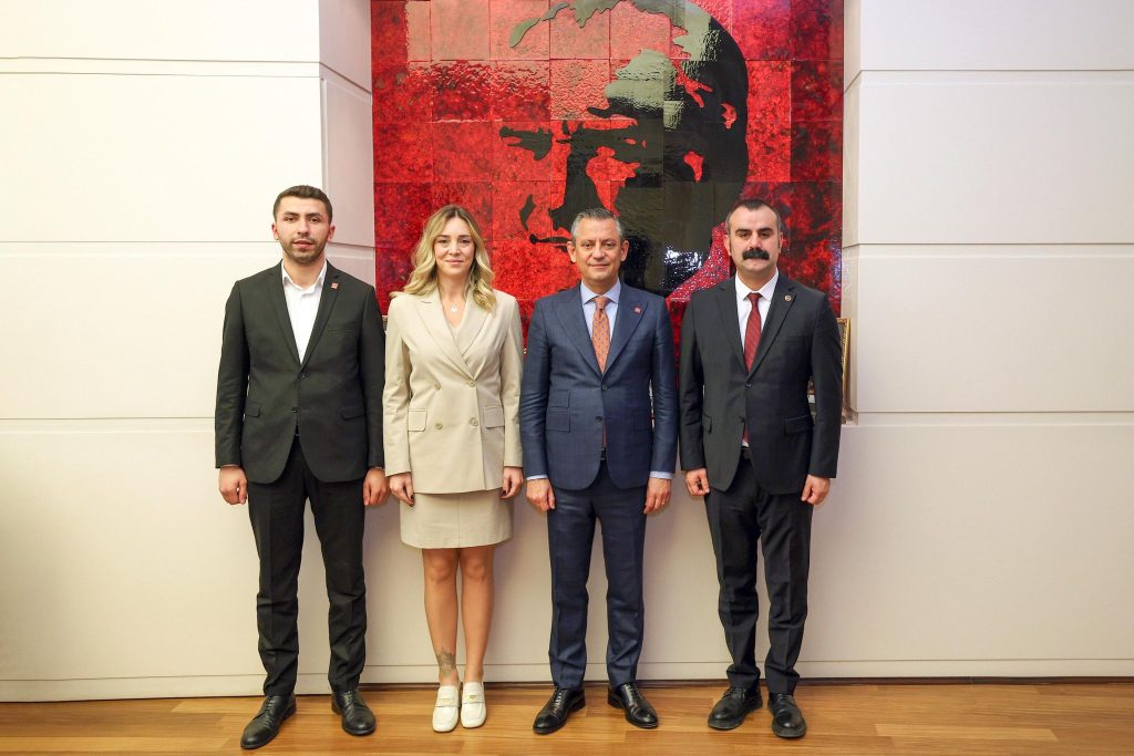 CHP'li gençlerden Ankara çıkarması | Edirne Ahval Gazetesi WhatsApp Image 2024 12 02 at 13.15.36 1 | Edirne Ahval Gazetesi