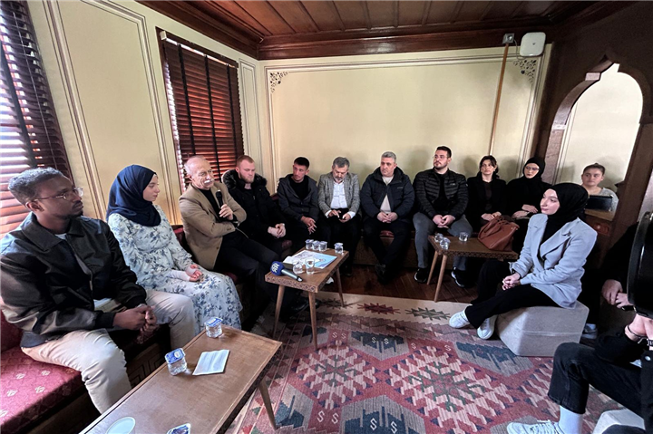 Uluslararası Öğrenciler Akademisi'nde ilk ders Rektör Hatipler'den | Edirne Ahval Gazetesi 01 | Edirne Ahval Gazetesi