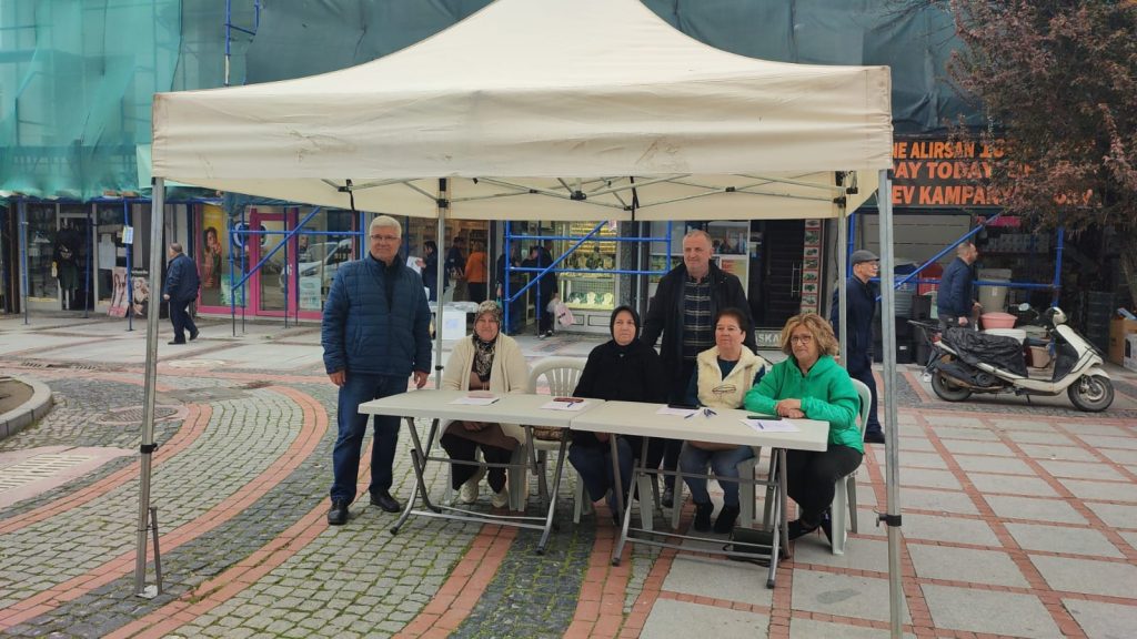 İmamoğlu ve erken seçim için imza kampanyası başladı | Edirne Ahval Gazetesi WhatsApp Image 2025 04 03 at 14.55.23 2 | Edirne Ahval Gazetesi